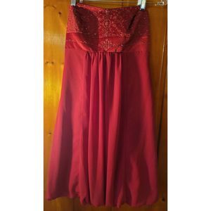David's Bridal Size 4 Red Formal Dress. Beaded knee length dress strapless